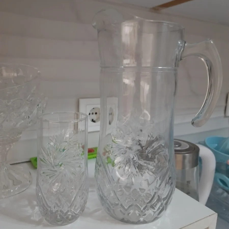 پارچ و لیوان