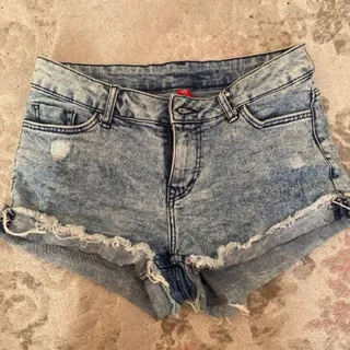 شورتک شلوارک