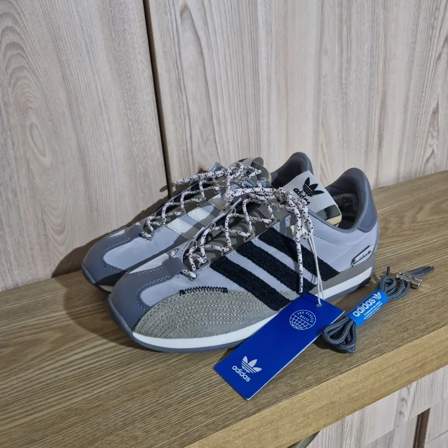 کفش برند آدیداس اورجینال