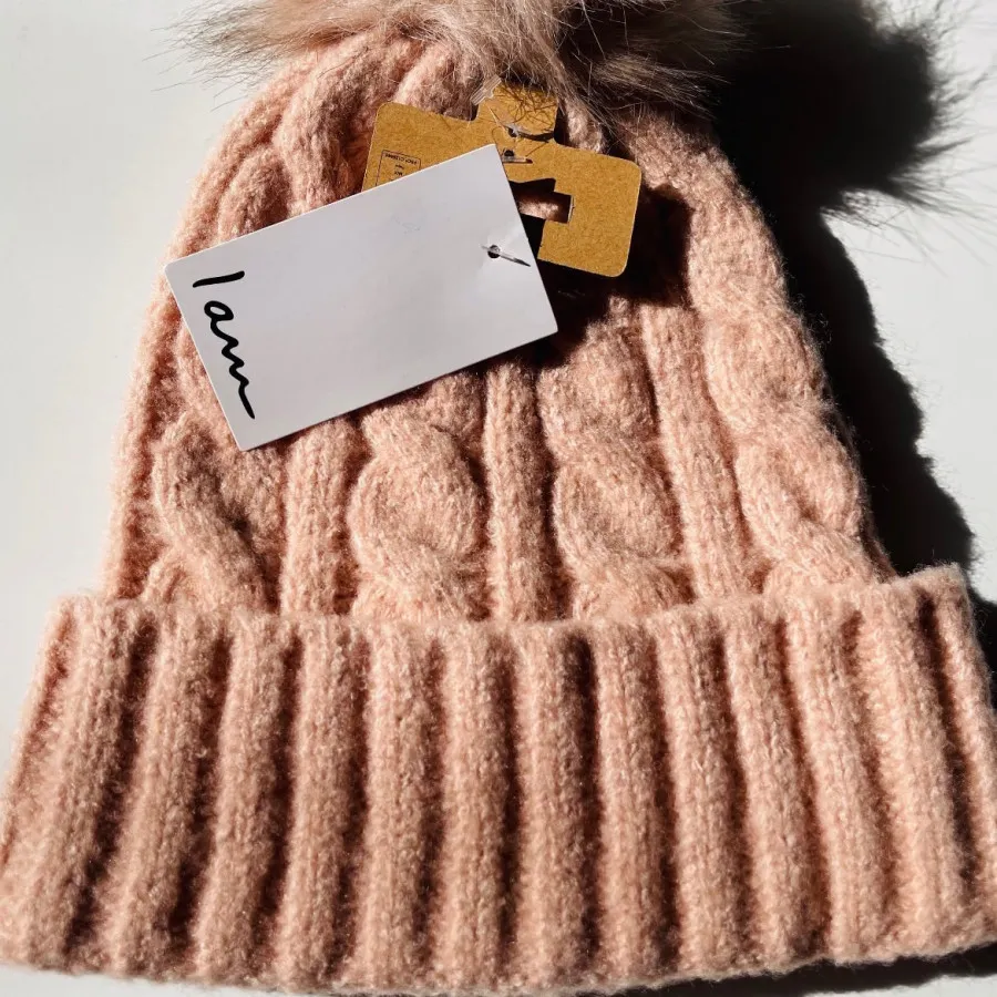 کلاه بافت برند i am