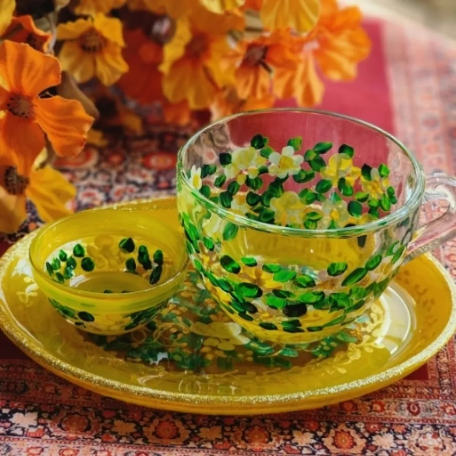 ماگ و پیش دستی و قندون