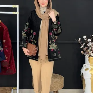 کت گلدوزی