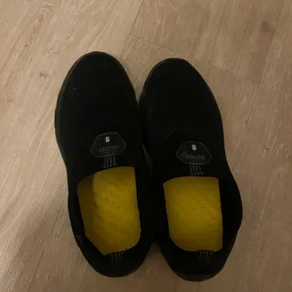 کفش اسکیچرز