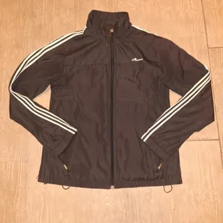 بادگیر نوجوان