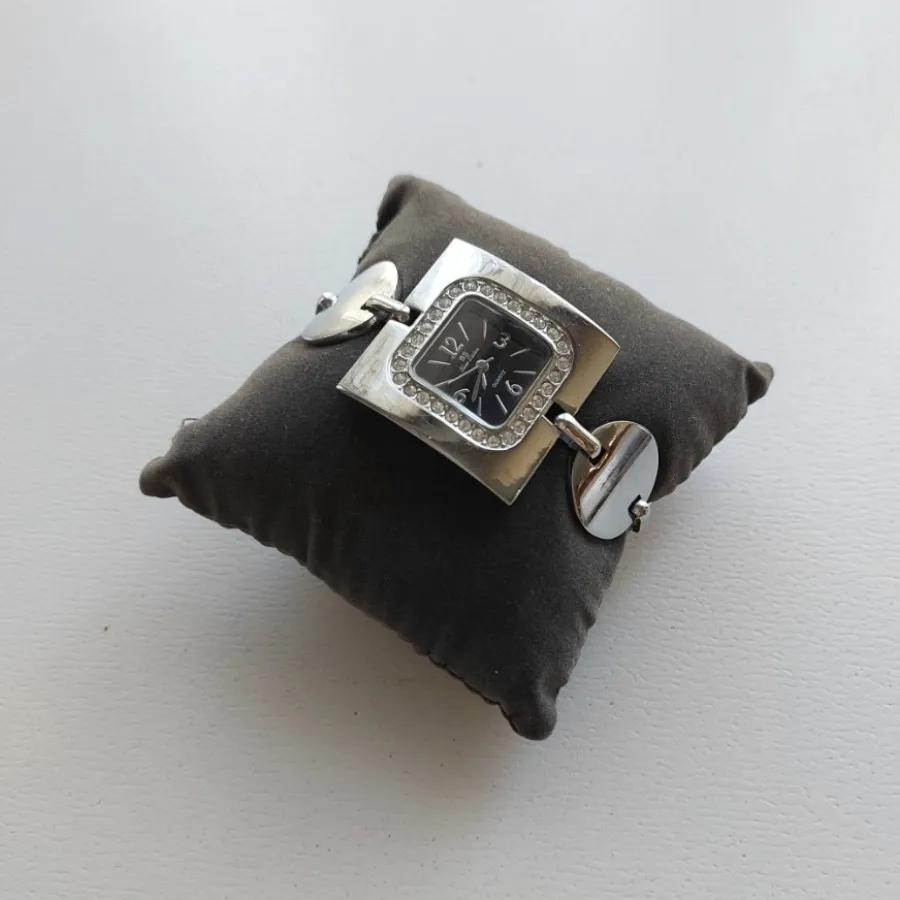 ساعت بلوسیستر