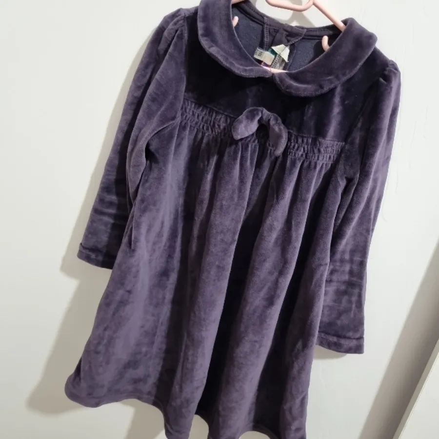 پیراهن مخمل بچگانه