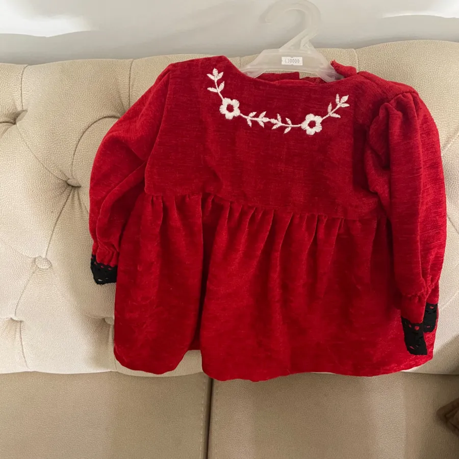 پیراهن بچگانه