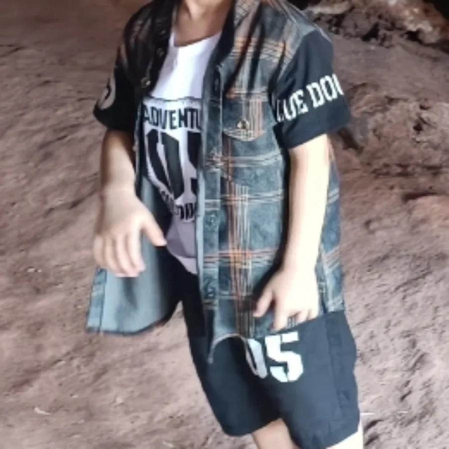 پیراهن و شلوارک