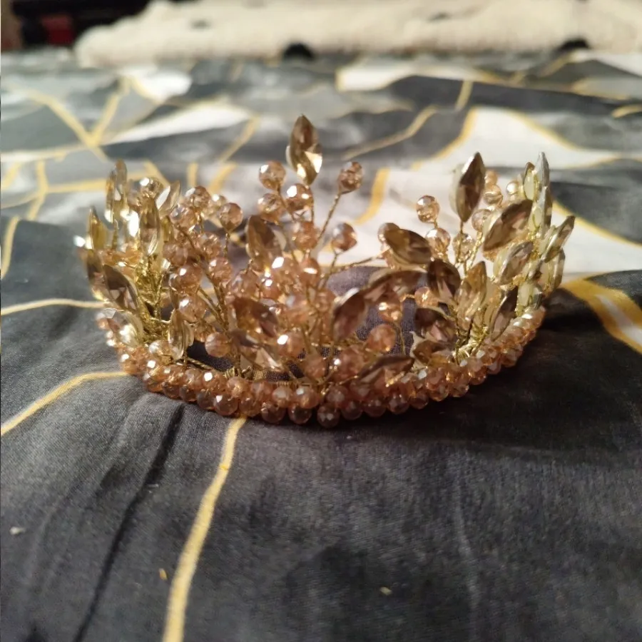 تاج مدل خوشه ای  طلایی