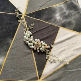 ریسه مو شنیون