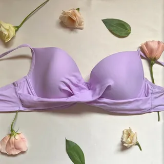 سوتین اسفنجی خوشرنگ