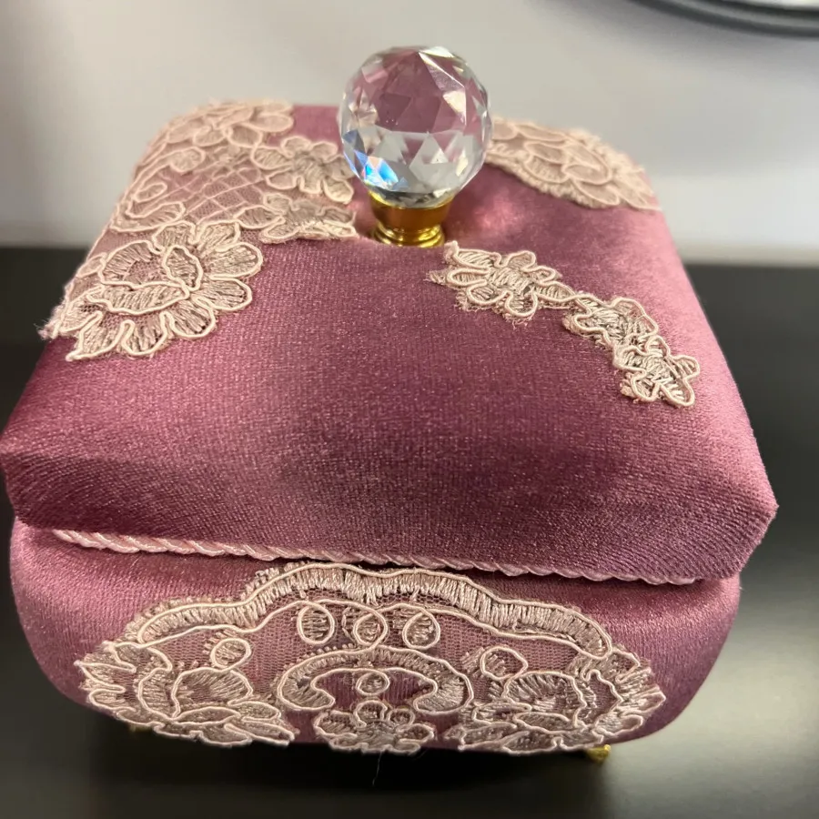 جا جواهری فاخر