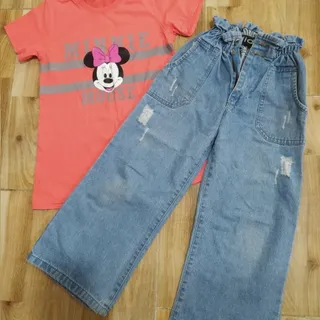 شلوارجین و تیشرت