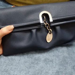 کیف بوفالو سفید