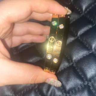 دستبند کارتیر