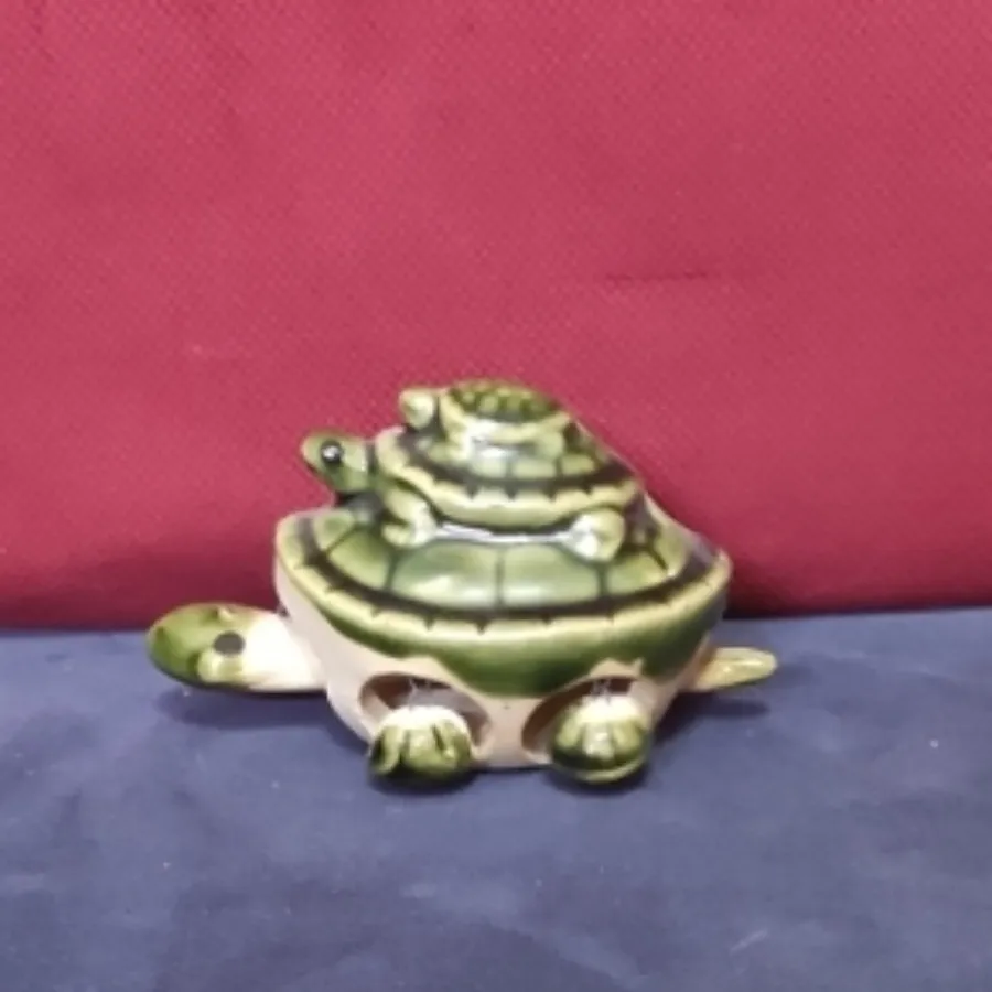 مجسمه سرامیکی لاک‌ پشت