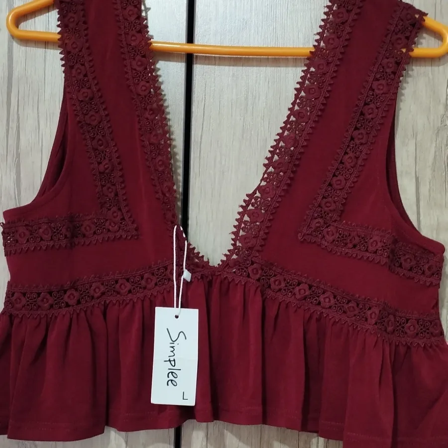 نیم تنه  جنسش کشیه