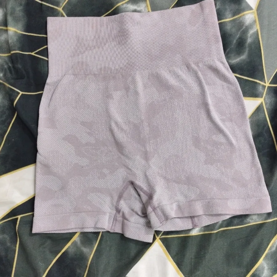 شورتک ورزشی زنانه