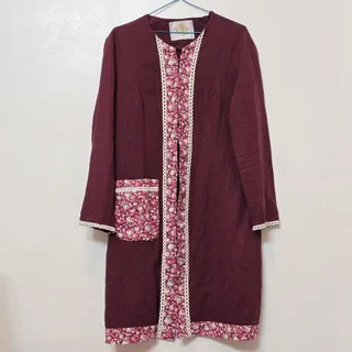 مانتو. سنتی زرشکی