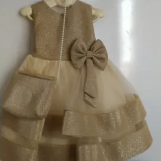 پیراهن دخترانه