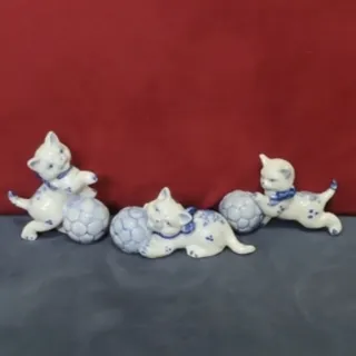 مجسمه گربه های چینی