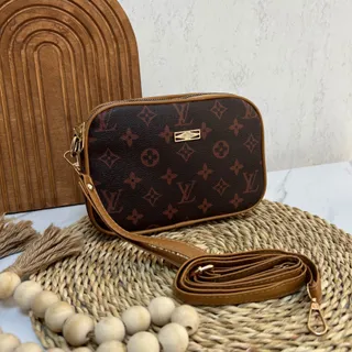 کیف دوزیپ پاسپورتی