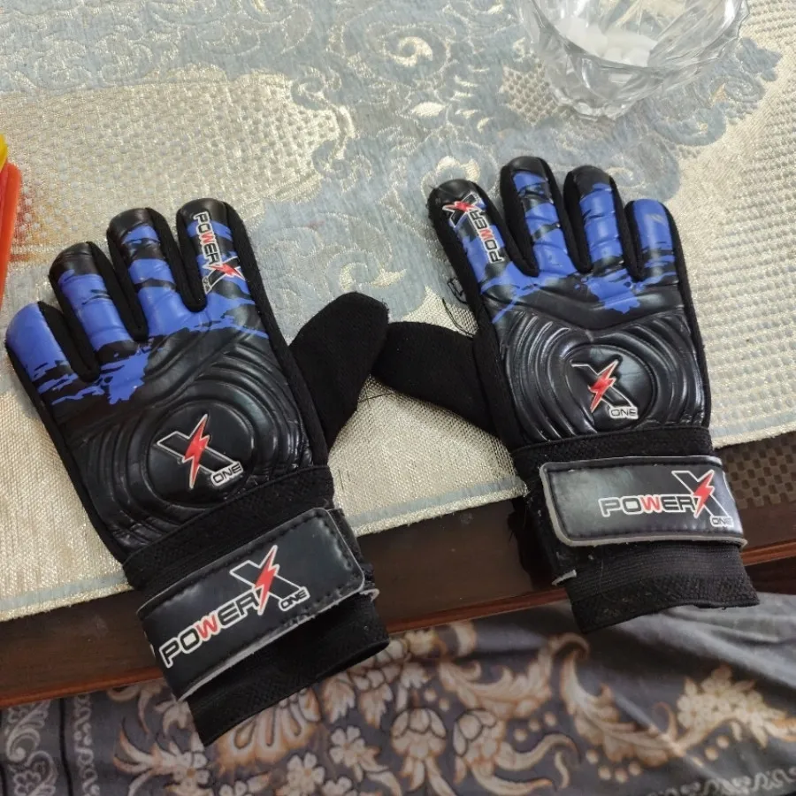 دستکش دروازه‌بانی