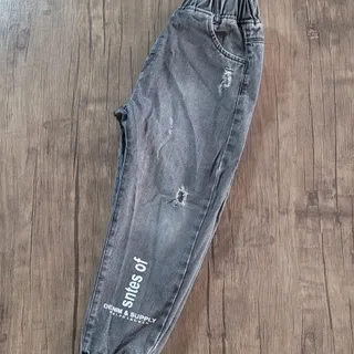 شلوار جین بچگانه