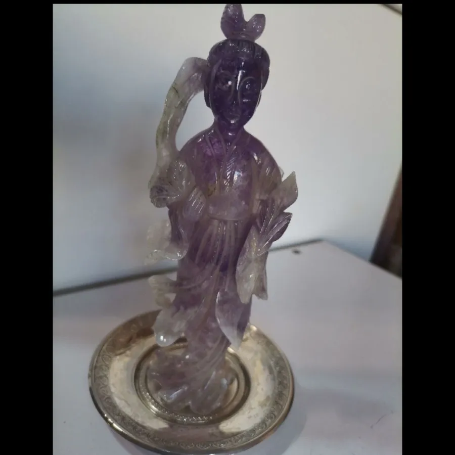 مجسمه سنگ آمیتیست