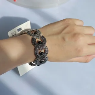 دستبند کشی سنتی سیاه قلم