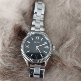 ساعت برند فسیل