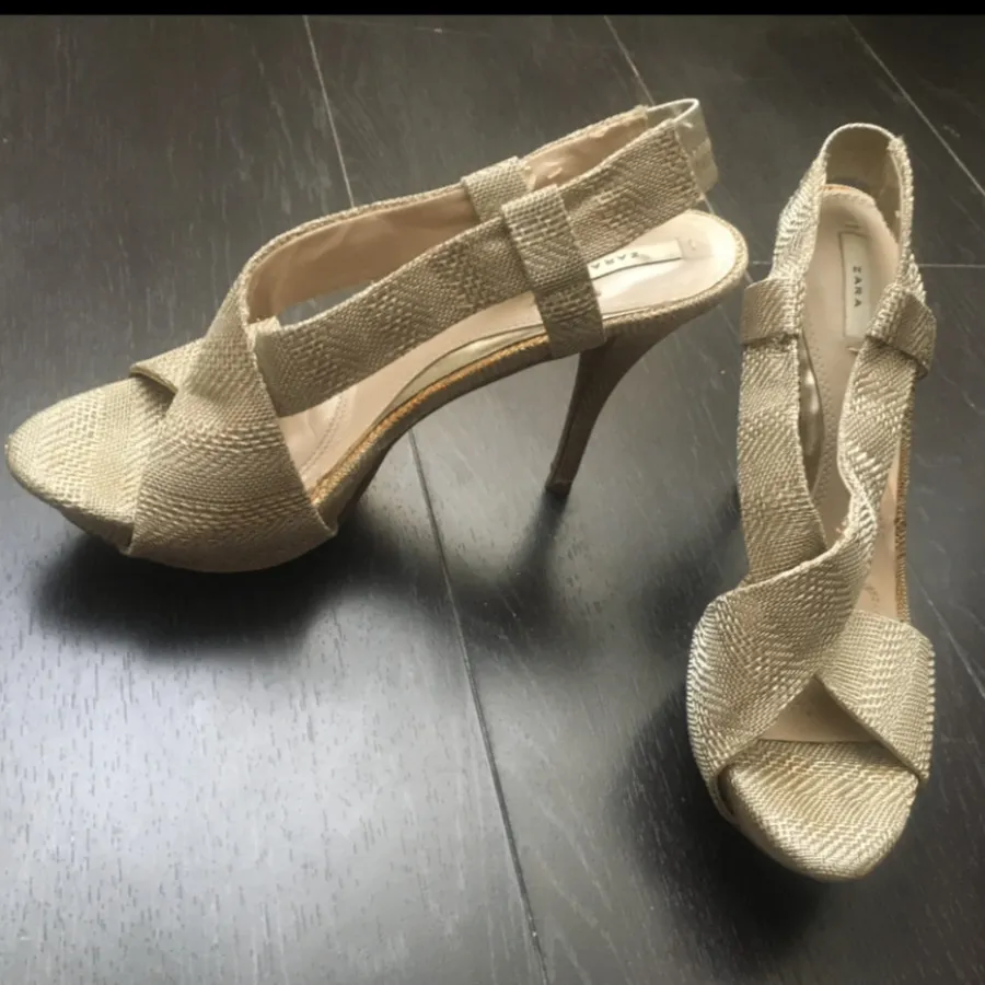 کفش برند زارا