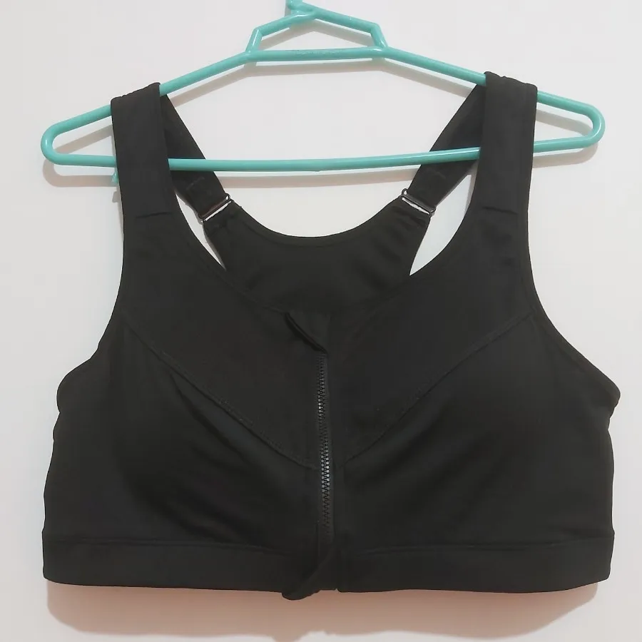 نیم تنه ورزشی