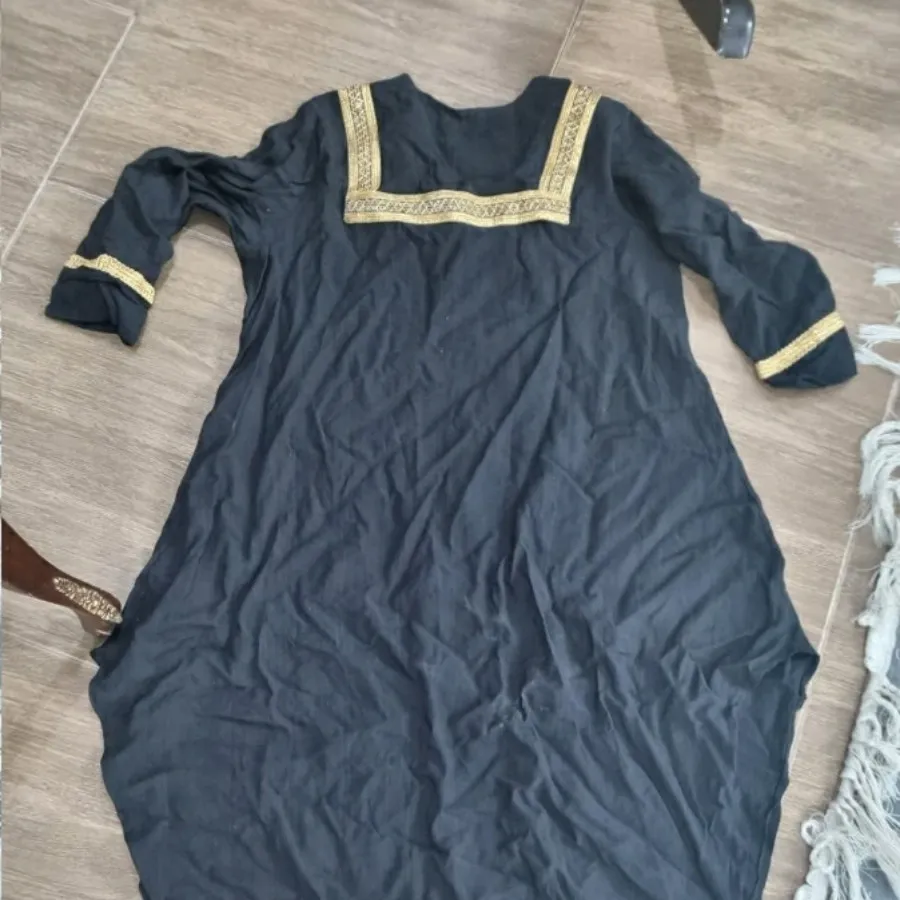 مانتو ساحلی