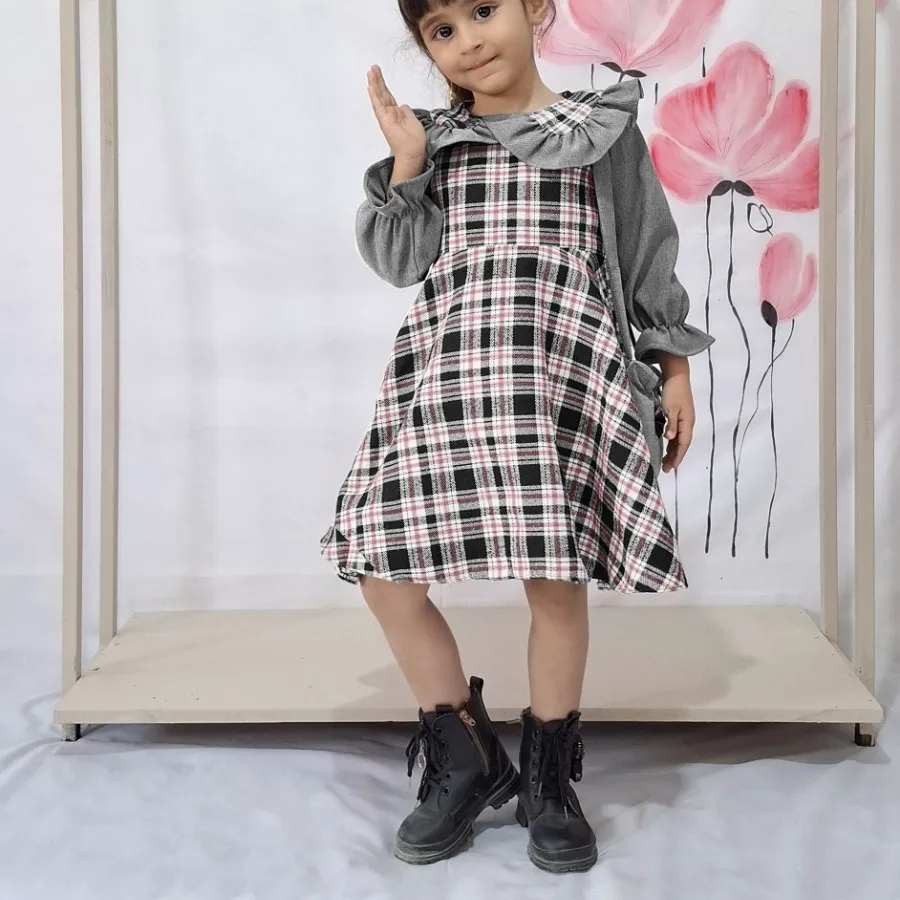 پیراهن دخترانه