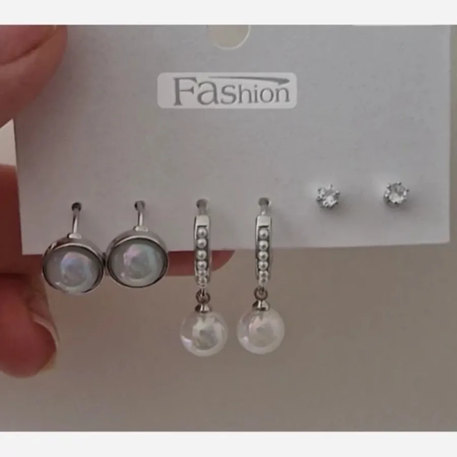 پک گوشواره مروارید
خاص