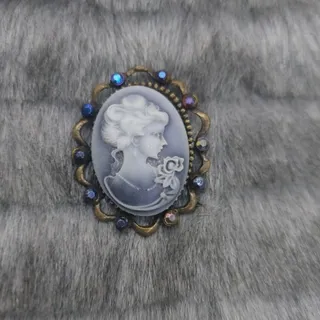 گل سینه/ سنجاق سینه