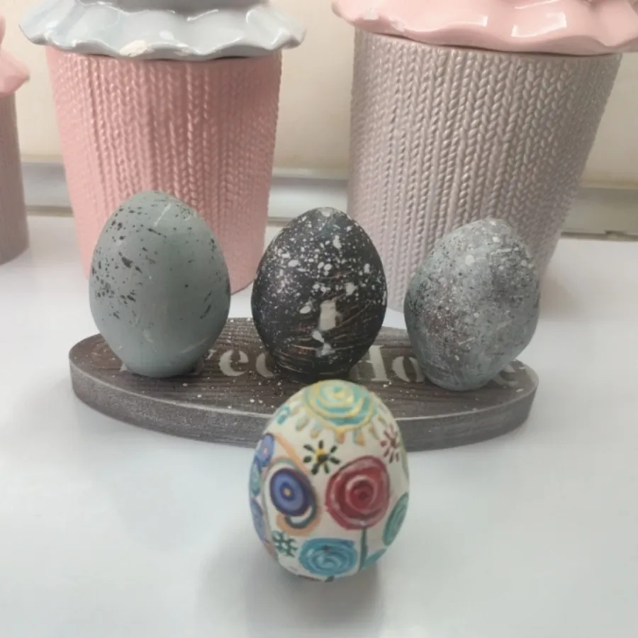 تخم مرغ های رنگی
