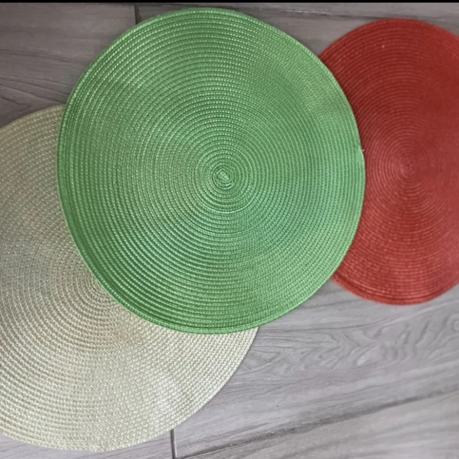 زیر بشقابی / زیر قابلمه