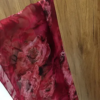 شال گل سرخ مجلسی