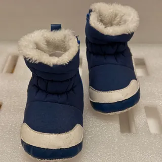 پاپوش بچگانه