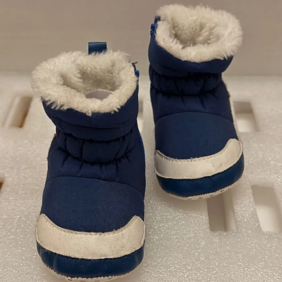 پاپوش بچگانه