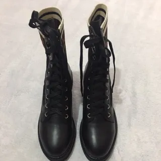 نیم بوت وارداتی فندی