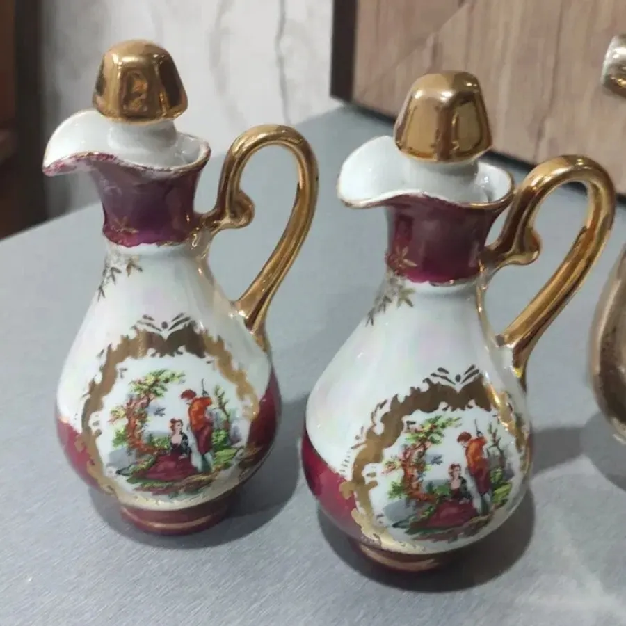 یک جفت ابلیمو خوری ژاپن