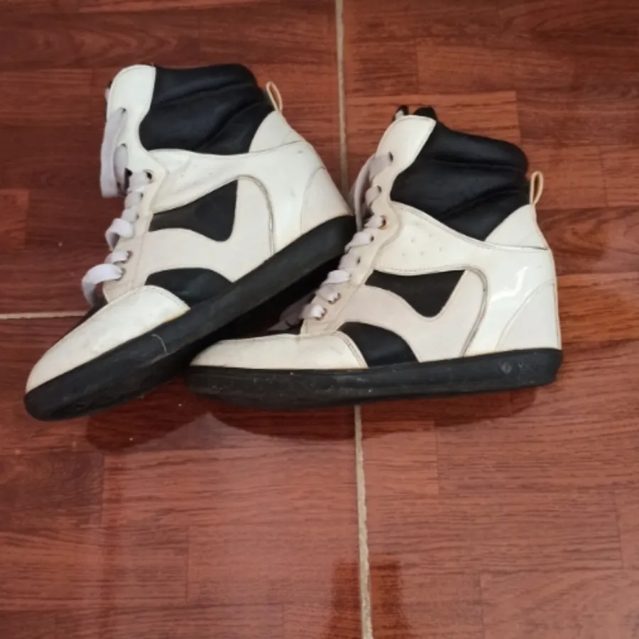 نیم بوت کتونی