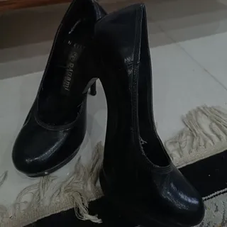 کفش پاشنه بلند
