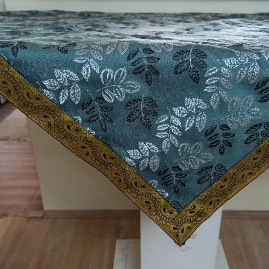 رومیزی سوزن دوزی