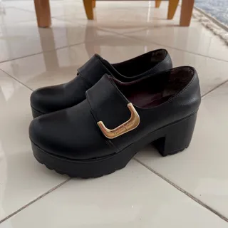 کفش کالج پاشنه دار