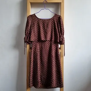 پیراهن قهوه ای