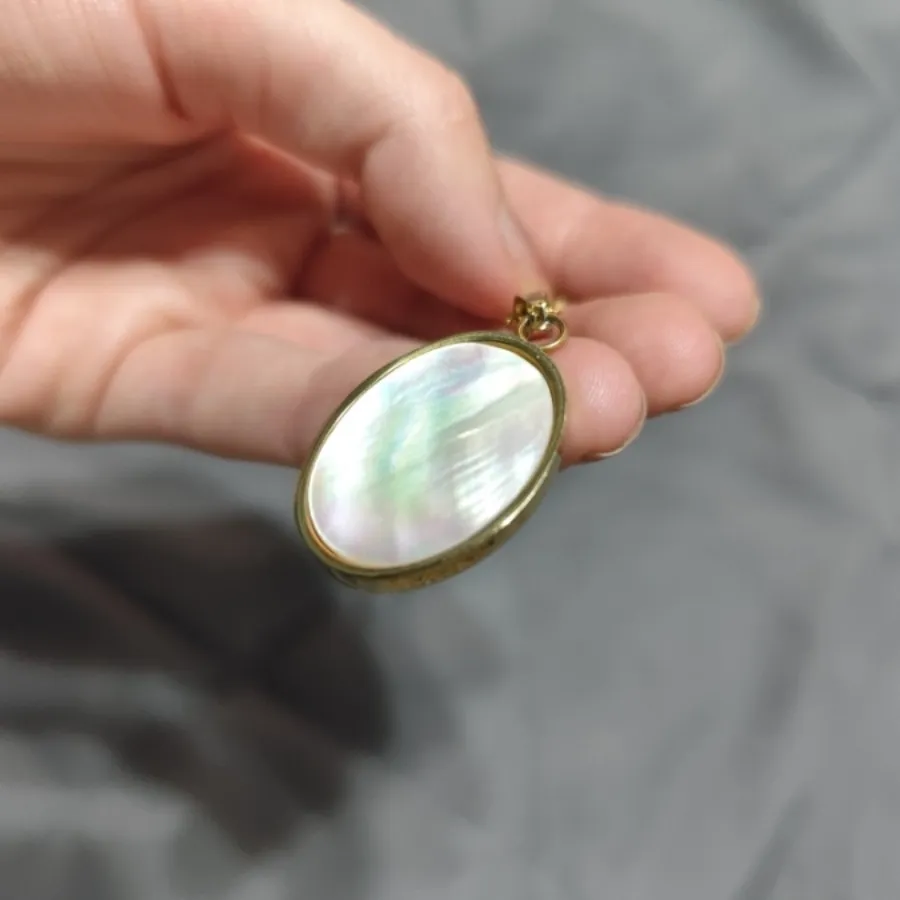 گردنبند صدفی